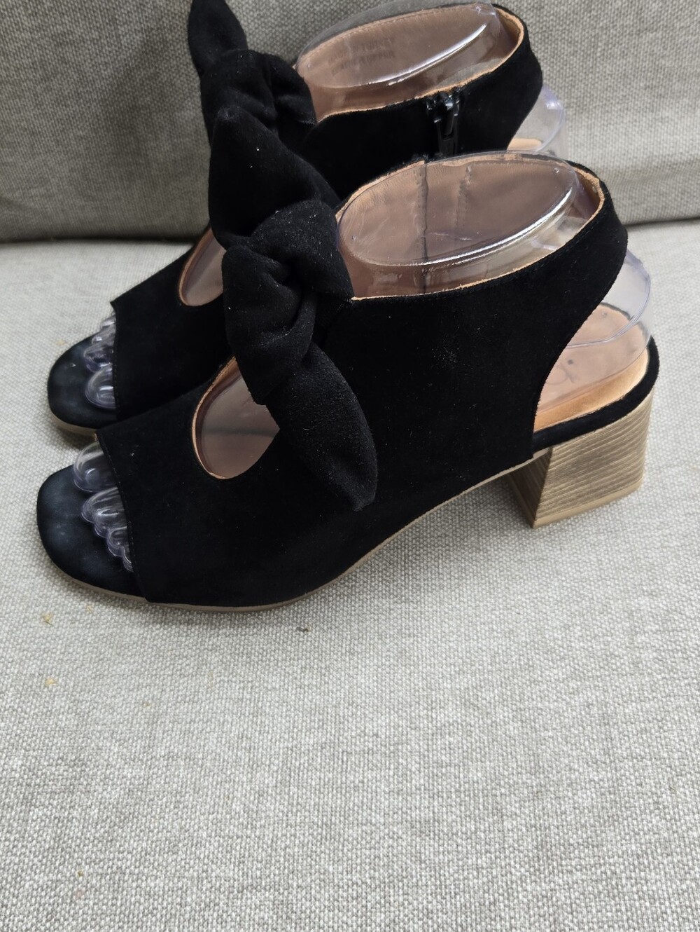 Bueno Ellie Black Suede Open-Toe Block Heel Sandals Bow Accent - Picture 7 of 11